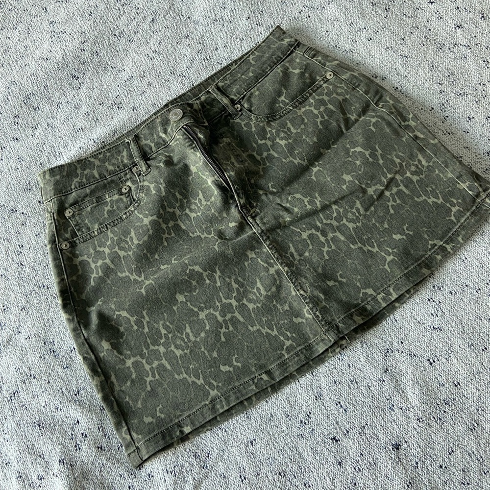 American Eagle mini skirt - pre-loved